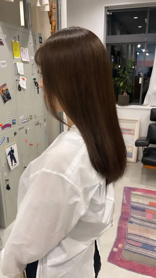 ロング カラー ブラウンカラー 透明感カラー 大庭 渚紗のヘアスタイル