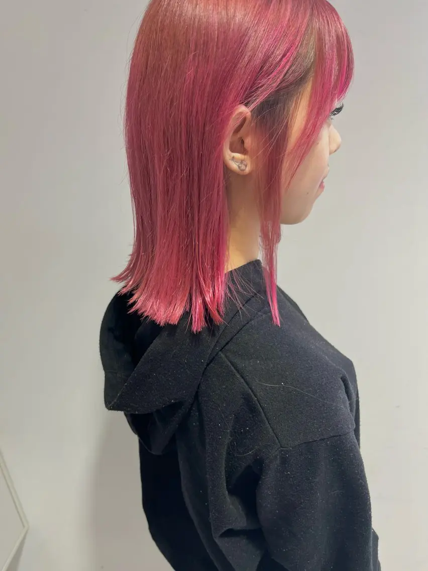 ミディアム カット ヘアカラー 小谷野 真優のヘアスタイル
