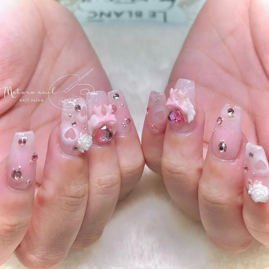 ネイル アートネイル ストーンネイル METORO NAILのネイルデザイン