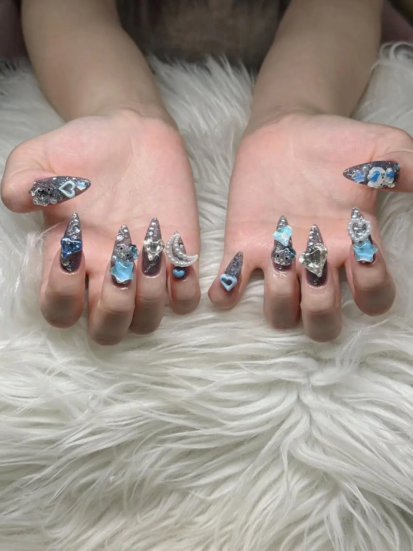 ネイル 長さ出し グラデーション 卒業式 キラキラネイル マグネットネイル ハンドネイル Lee Nailsのネイルデザイン