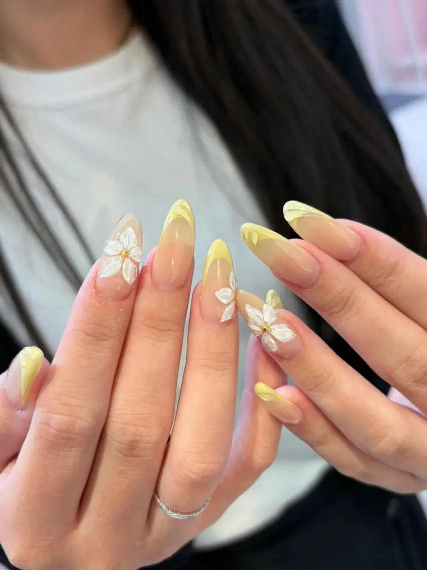 ロング ハンドネイル Clala Ayumiのネイルデザイン