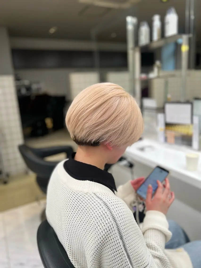 ショート カラー メンズ カット ヘアカラー トリートメント ヘッドスパ ヘアセット 透明感×韓流ハイ トーン🫧RYUTAのヘアスタイル