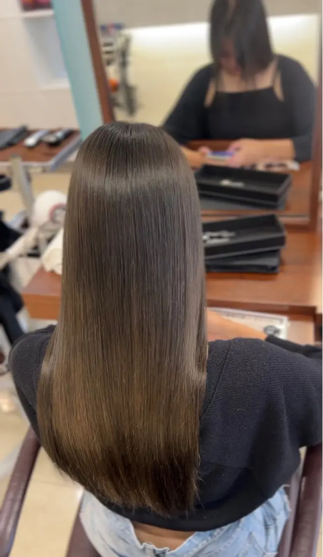カラー 縮毛矯正 ヘアカラー トリートメント 越納 陸のヘアスタイル