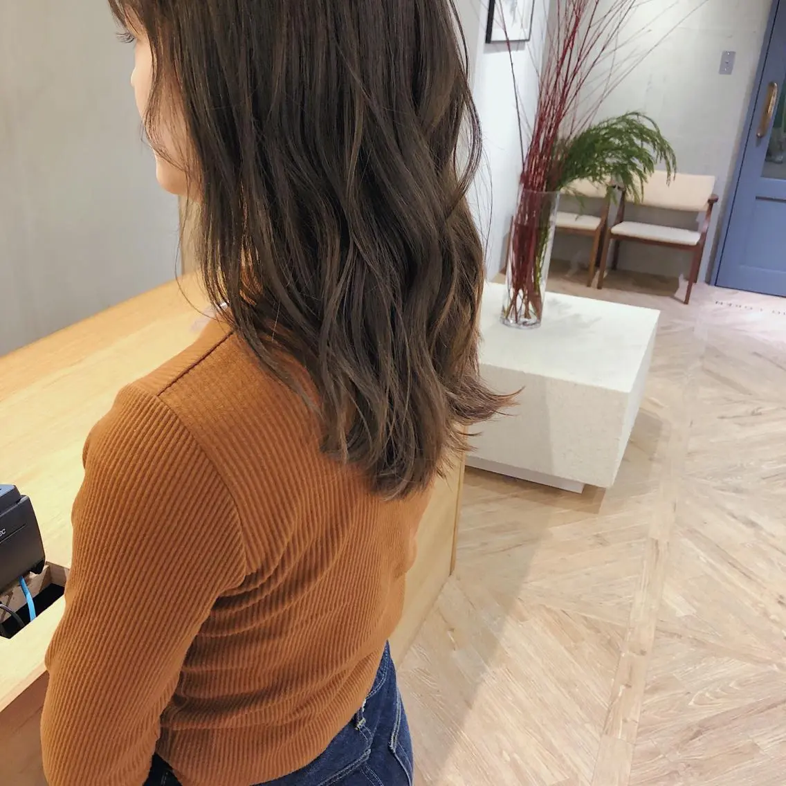 ミディアム カラー ハイライトカラー ハイライト 梅田 千亜希のヘアスタイル