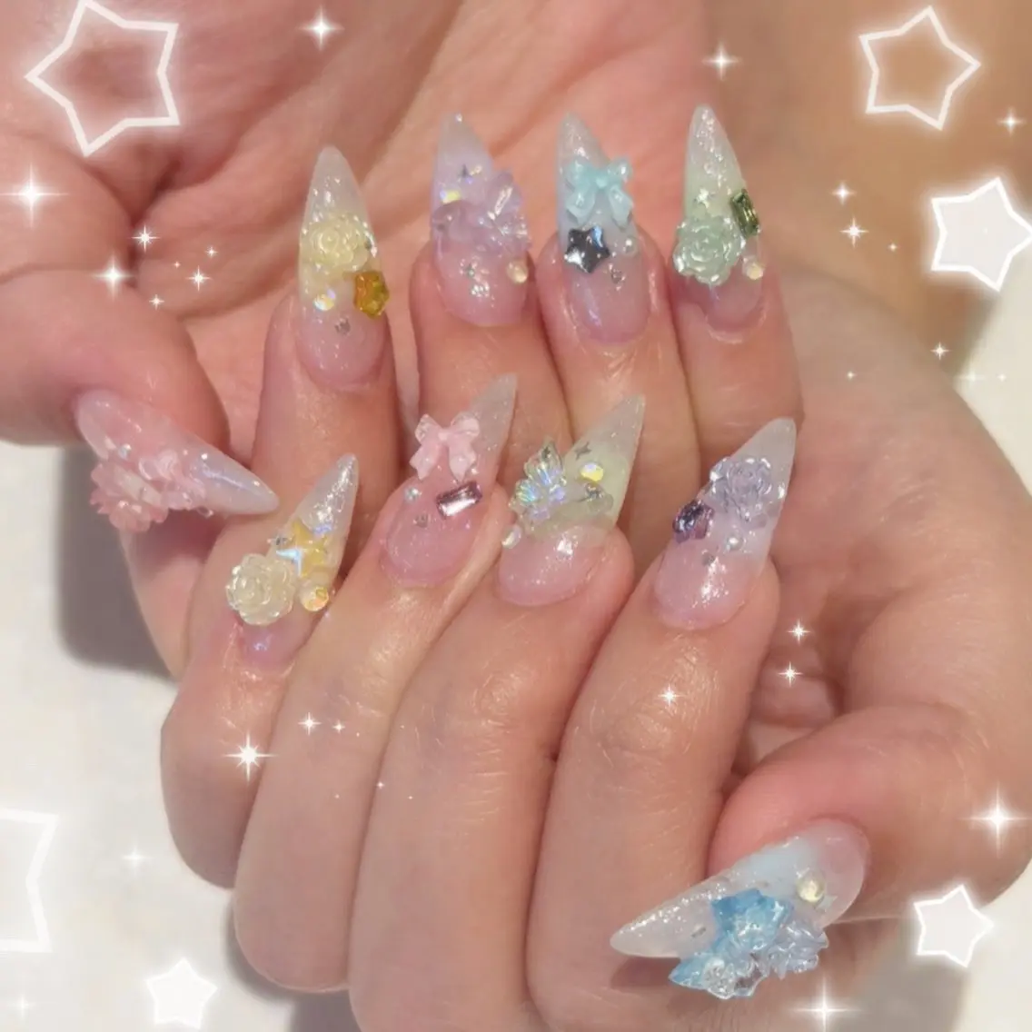 ネイル kana 🌸のネイルデザイン