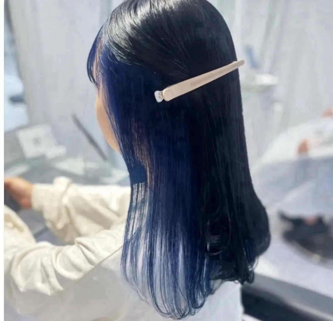 ロング カラー 🫧うる艶トレンド 🫧透明感カラーのヘアスタイル
