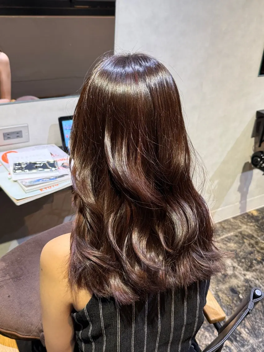 セミロング カラー ブラウンカラー レッドカラー レッドブラウン カット ヘアカラー トリートメント 透明感カラー/パーマ 🌀アオノのヘアスタイル