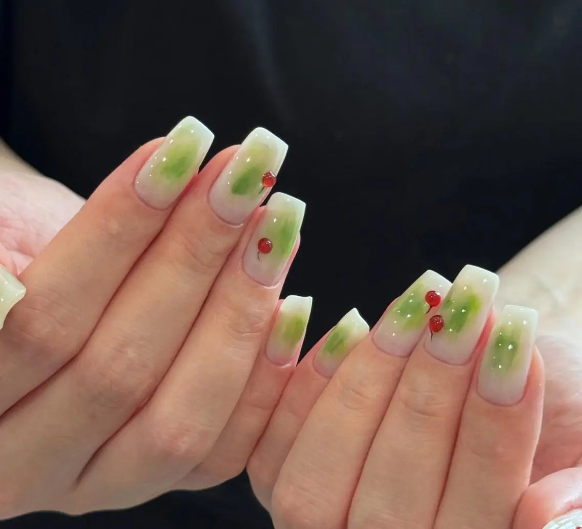 ネイル ハンドネイル ハンドケア 🍑 momo_nailのネイルデザイン