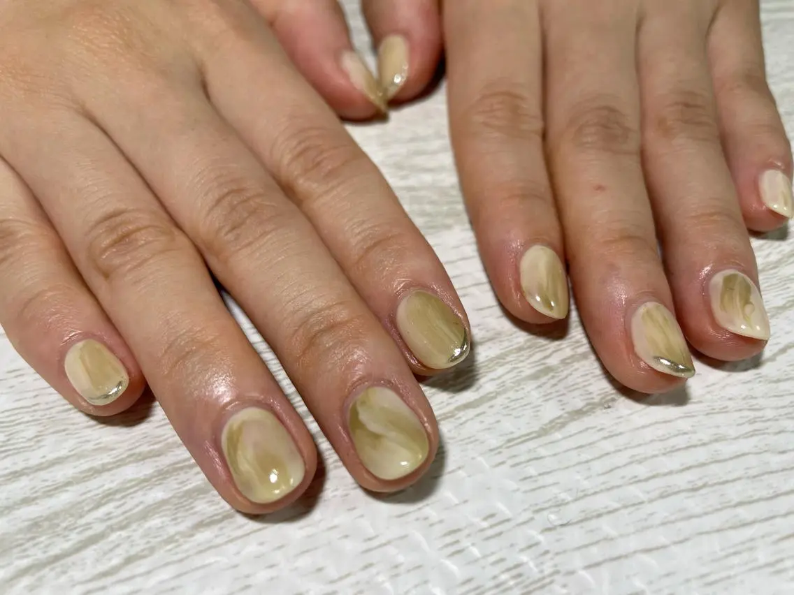 ネイル ハンドネイル Ulu Nail 🌱MOMOKAのネイルデザイン