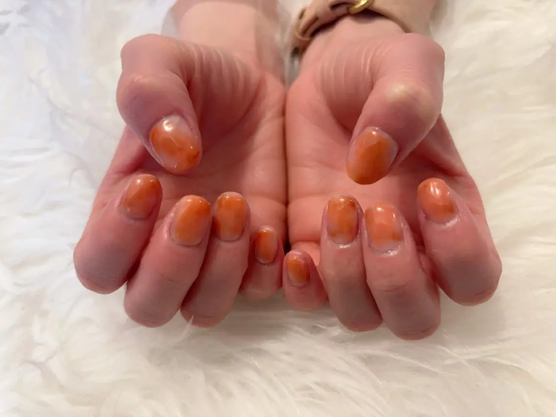 ネイル チークネイル komohana salon🌺のネイルデザイン