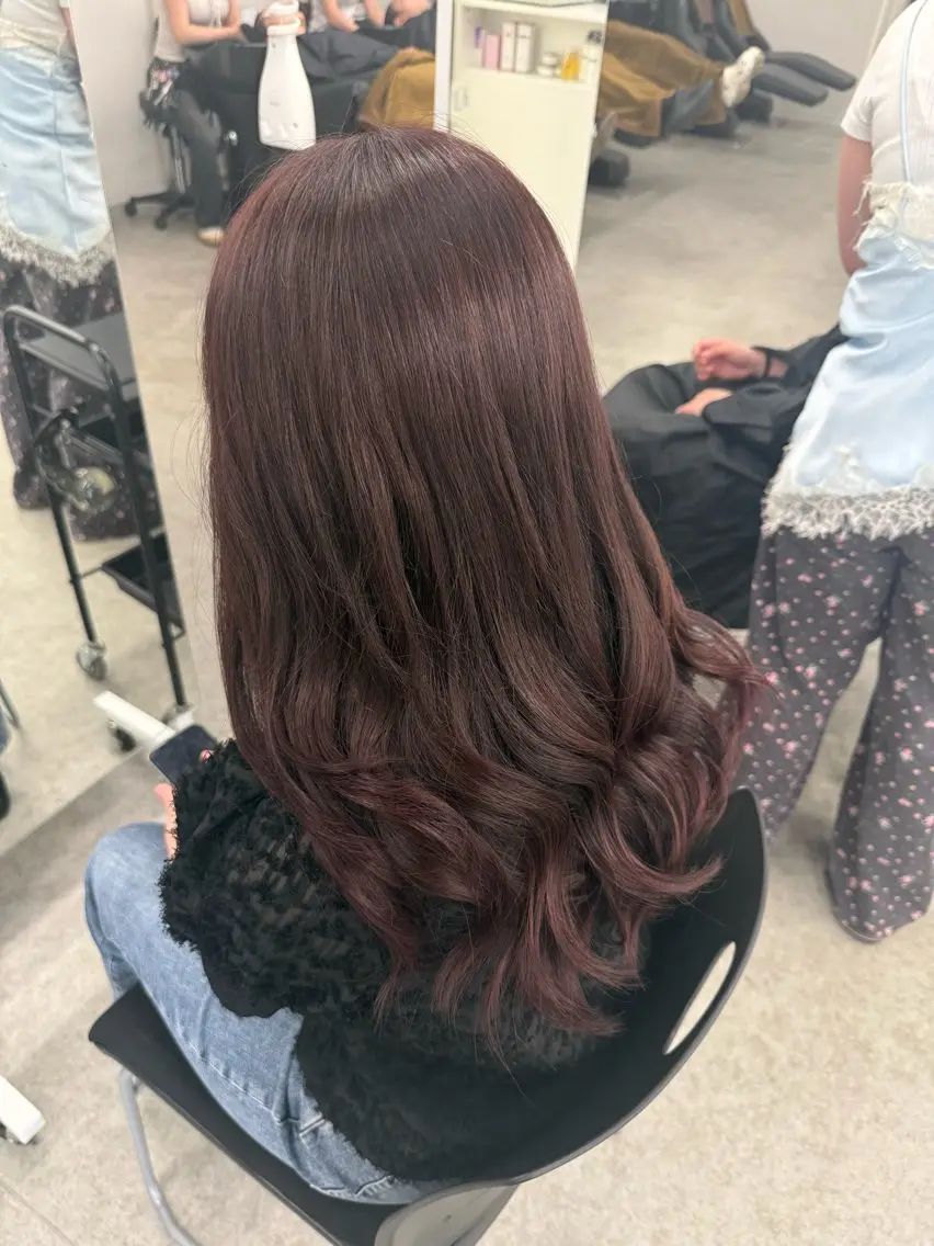 カラー chino /艶カラー🤍のヘアスタイル
