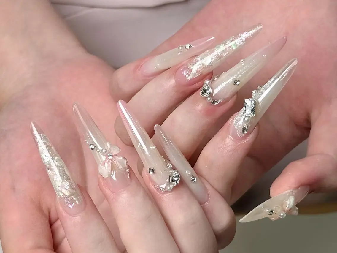 ネイル Lena Sakai nailのネイルデザイン