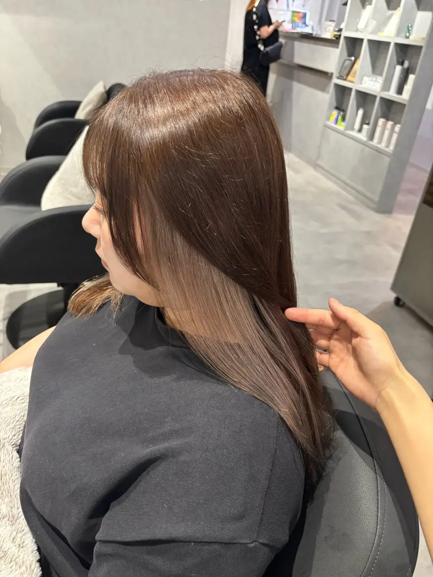 セミロング 縮毛矯正 カット ヘアカラー トリートメント 💎透明感/暖色 カラーくるみ🥀のヘアスタイル
