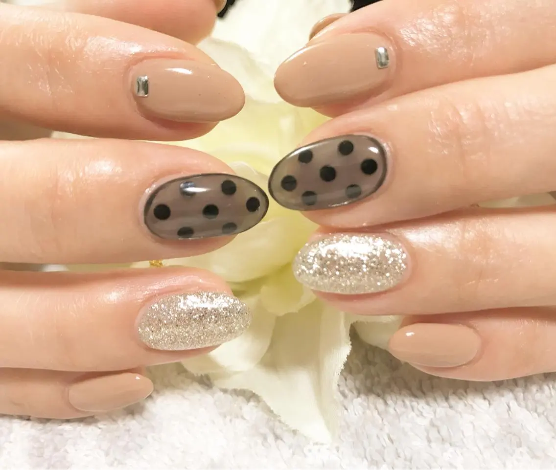 ネイル ドット フットネイル シンプルネイル 春ネイル ホワイト nail fufla ♡yamane♡のネイルデザイン