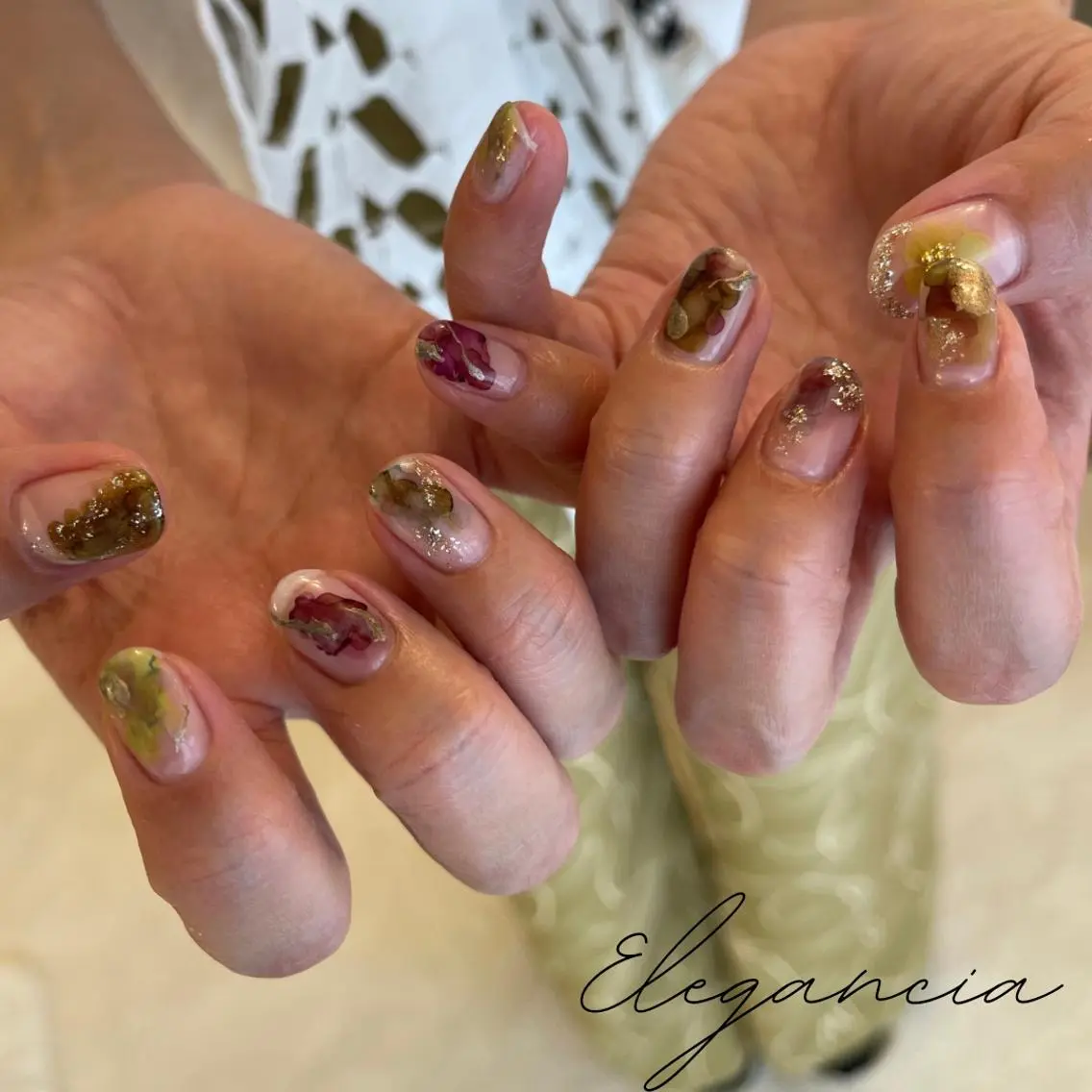 カラー ネイル Elegancia. Hiromiのネイルデザイン