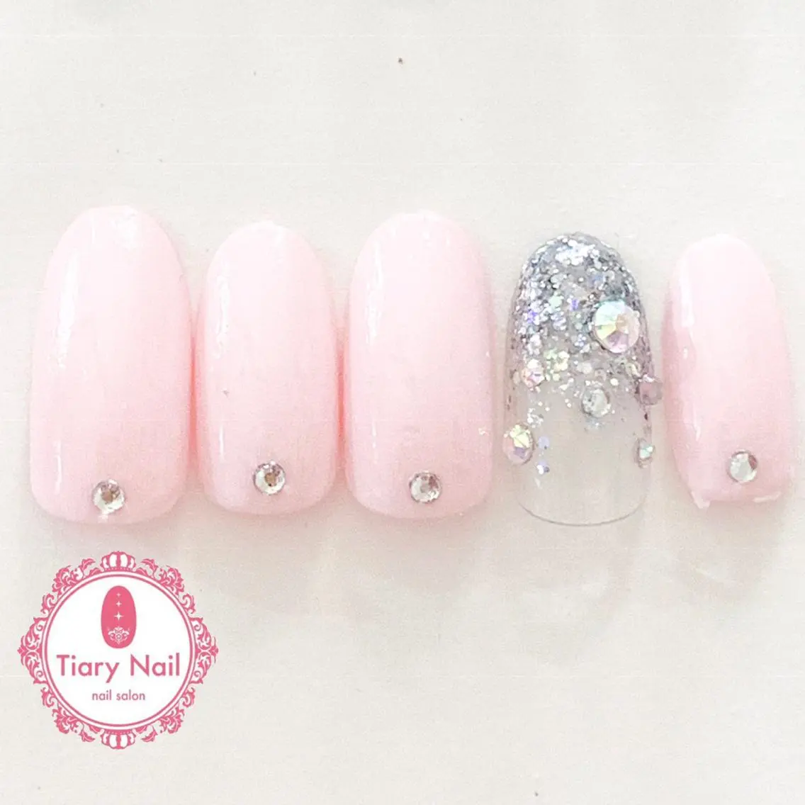 ネイル tiarynail K K🐼のネイルデザイン