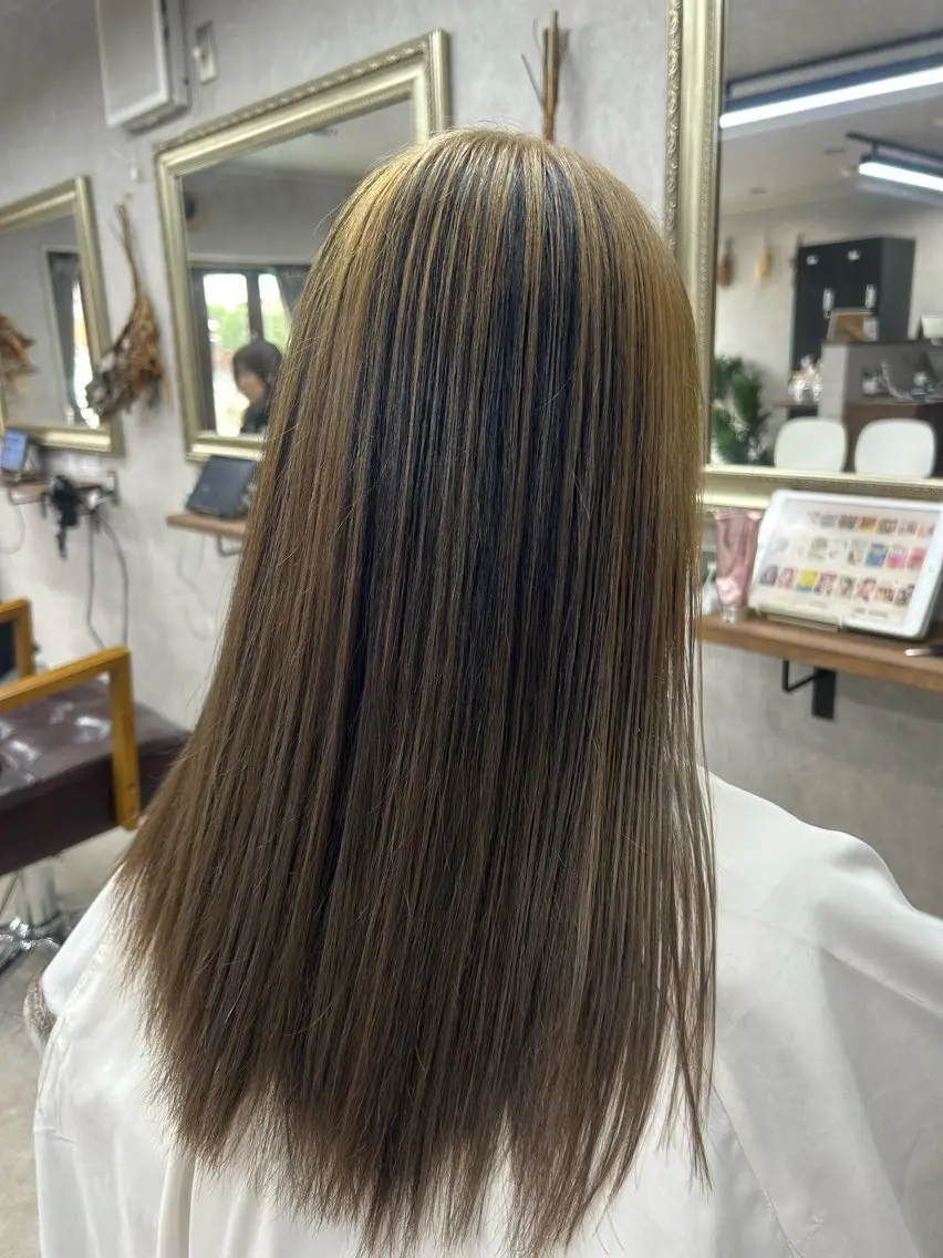 ロング カラー Lien 深井店のヘアスタイル