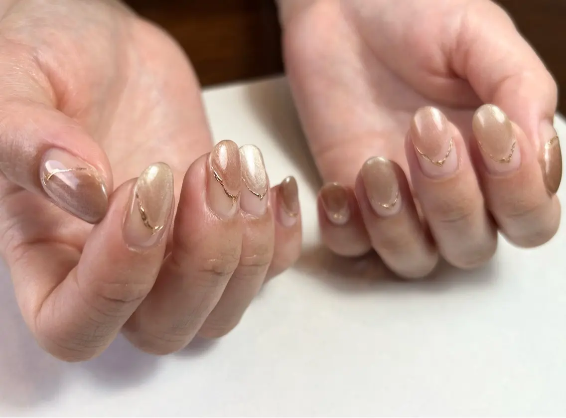 ネイル マグネットネイル ミラーネイル オフィスネイル シンプルネイル 夏ネイル ハンドネイル le_rire _nailのネイルデザイン