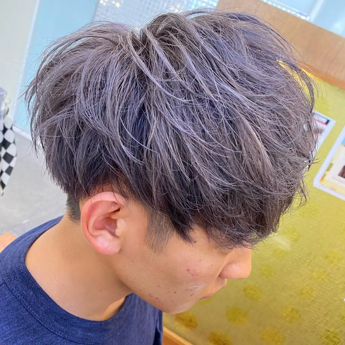 カラー メンズ シルバー カット ヘアカラー トリートメント メンズ/韓国レイヤー /透明感カラー那須野のヘアスタイル