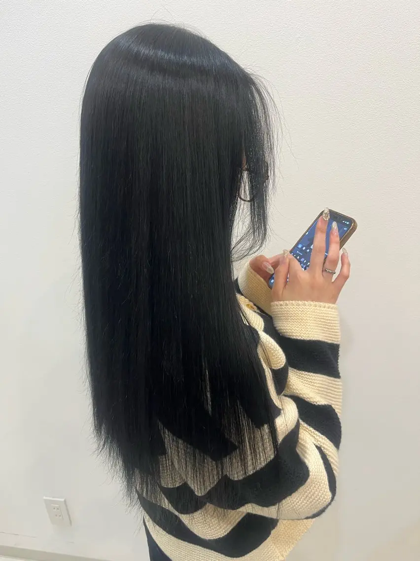 ロング ヘアカラー 橋本 聖菜のヘアスタイル