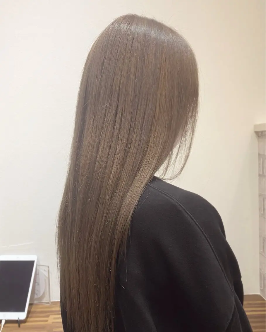 ロング カラー ブリーチ ケアブリーチ ダブルカラー ハイライトカラー イルミナカラー S. RYUTAのヘアスタイル