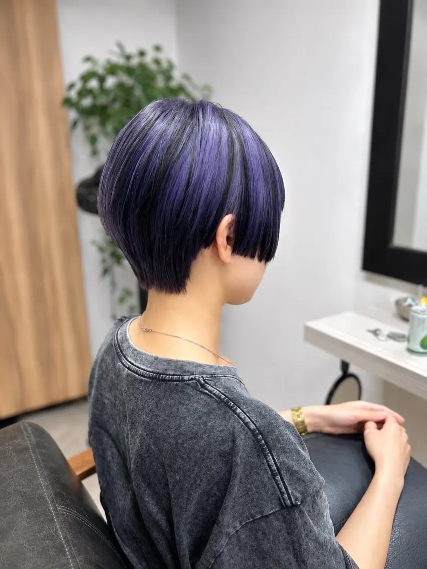 ショート カラー デザインカラー ハイトーンカラー イルミナカラー 顔周りカット ショートヘア カット ヘアカラー なつき/透明感カラー /ショート/レイヤーのヘアスタイル