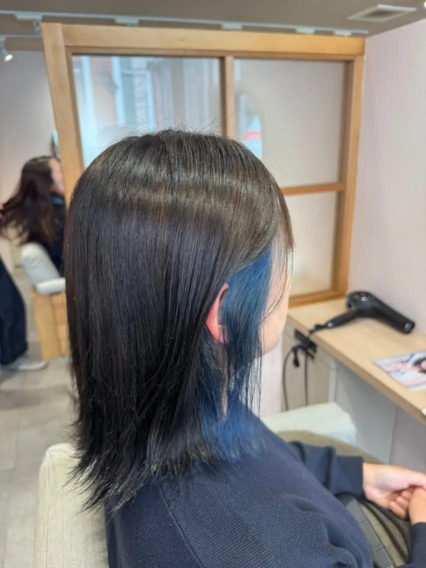 カラー AYATO 'のヘアスタイル