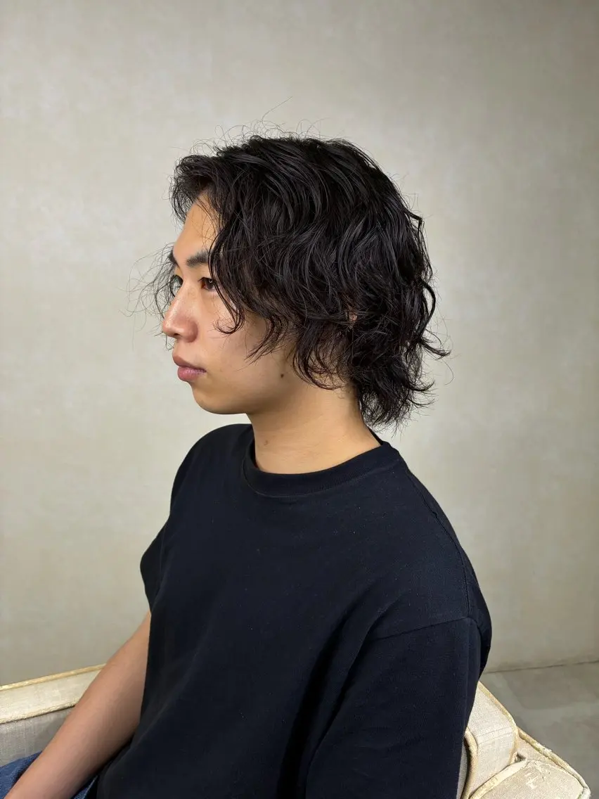 ミディアム パーマ メンズ ミディアムパーマ メンズパーマ カット パーマ メンズ特化✨パーマス タイル大得意安田海斗のヘアスタイル