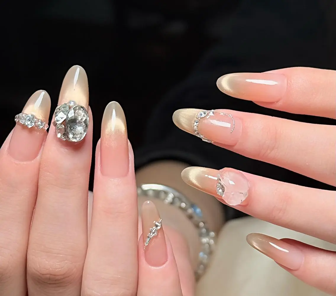 ネイル ハンドネイル 🎀 Ayaka_nailのネイルデザイン
