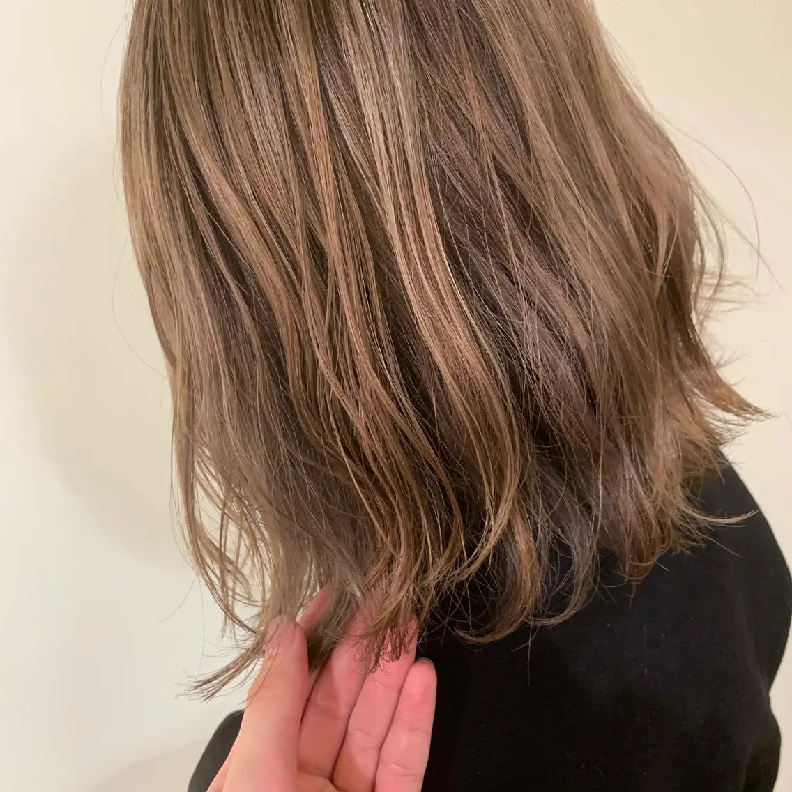 ミディアム カラー ハイライトカラー ハイライト 山下 直人のヘアスタイル