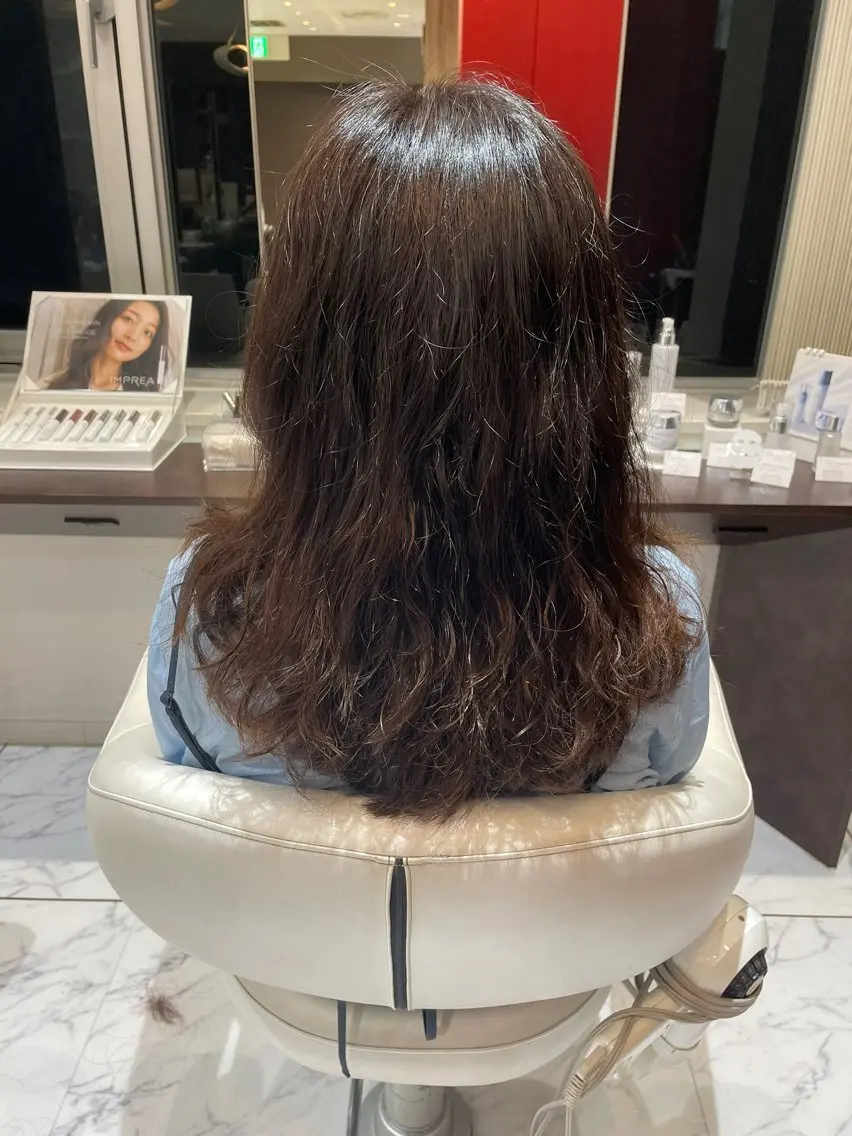 ロング レイヤーカット 相澤 maniCREAREのヘアスタイル