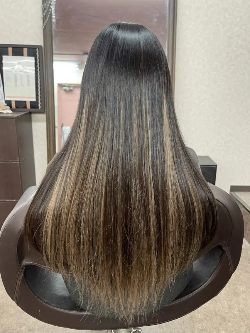シールエクステ 40本 (バレイヤージュor長さ出し)の写真