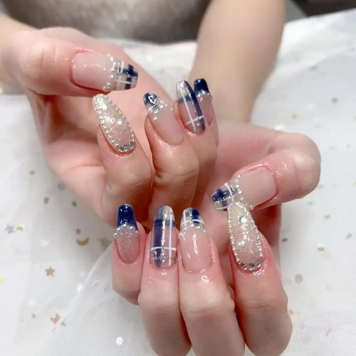 ネイル ハンドネイル ジョリ En 💞🦋のネイルデザイン