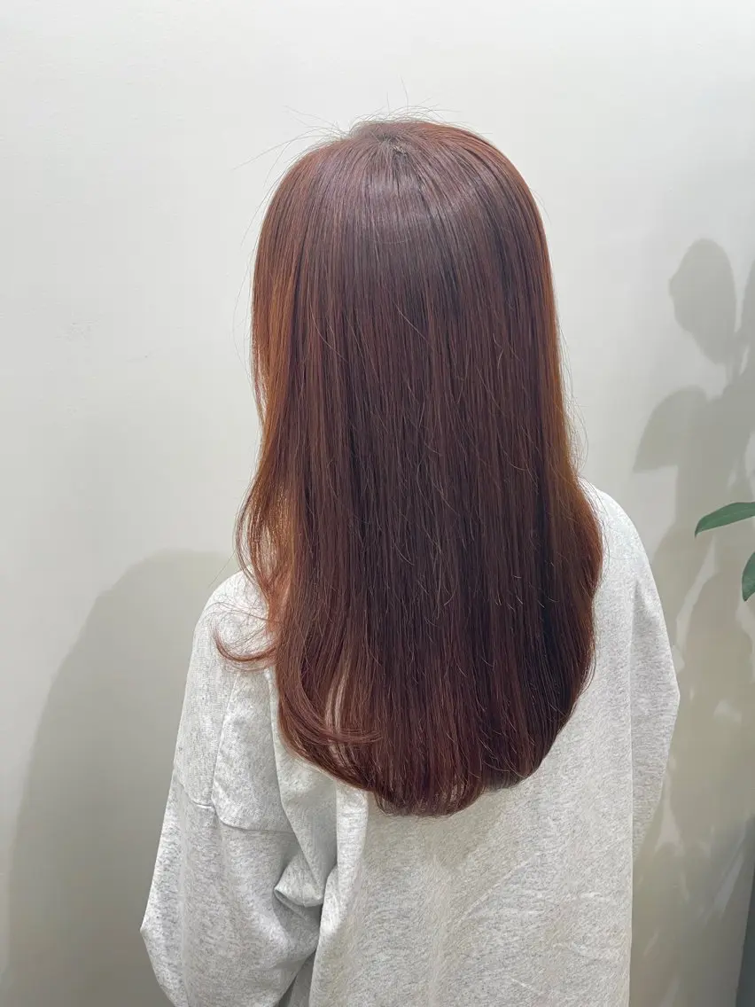セミロング レイヤーカット 蜂須賀🐝縮毛矯正 ストレートパーマのヘアスタイル