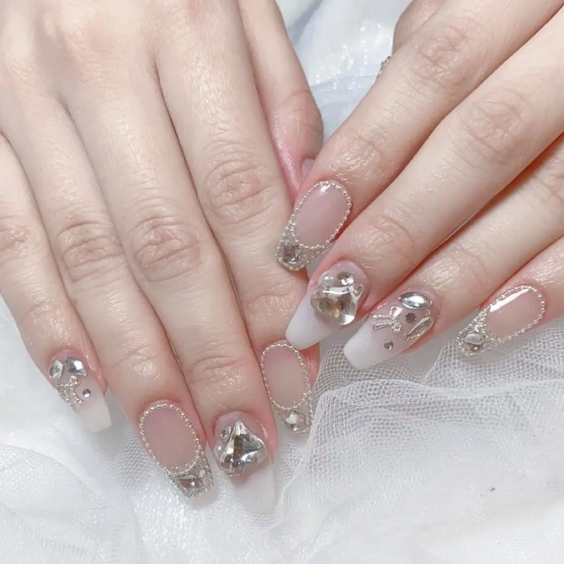 メンズ ネイル メンズ韓国風 アートネイル オーロラネイル ガーリー キラキラネイル ハンドネイル Nail salon 木にいるのネイルデザイン