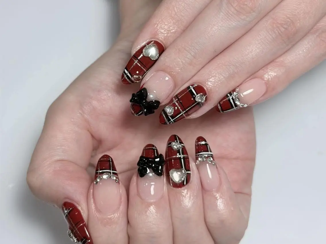 ネイル 長さ出し ジェルネイル 韓国ネイル マグネットネイル 持ち込み Yuu🎀 Belle Nailのネイルデザイン
