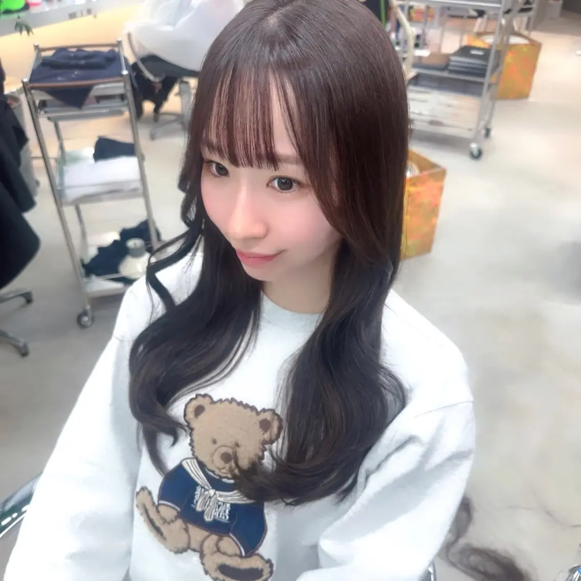ロング カラー 岡野 静華のヘアスタイル