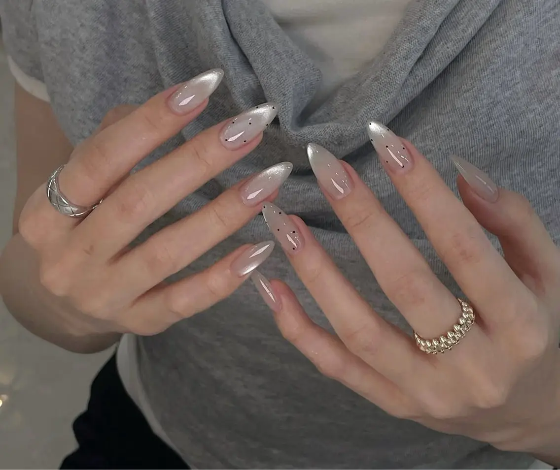ネイル ハンドネイル NiJi Nailsのネイルデザイン