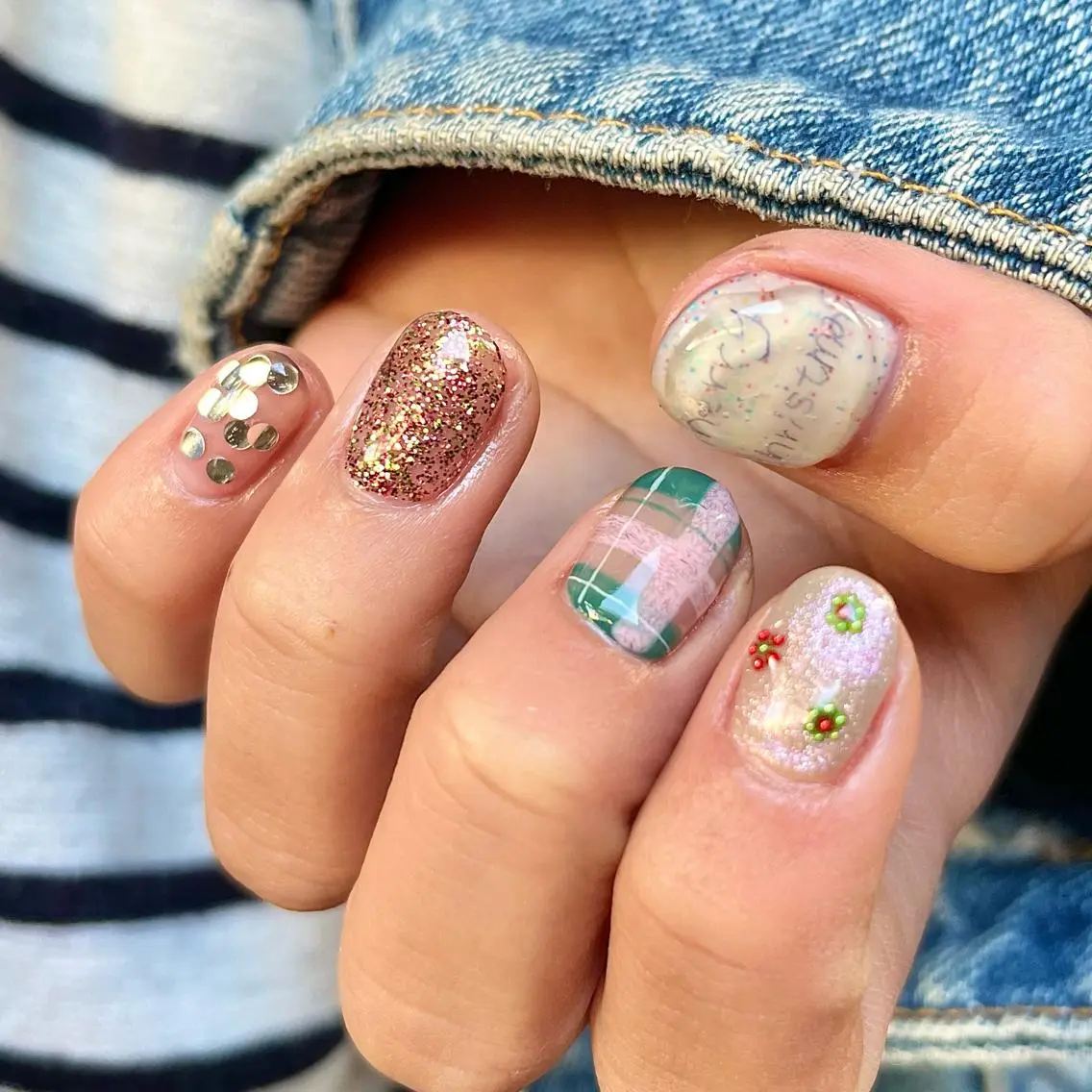 ネイル 冬ネイル クリスマス ハンドネイル vegh. nail/阿波座のネイルデザイン
