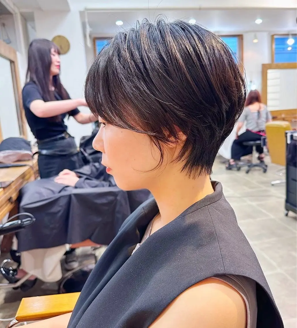 ショート レディースカット 川添佑斗のヘアスタイル
