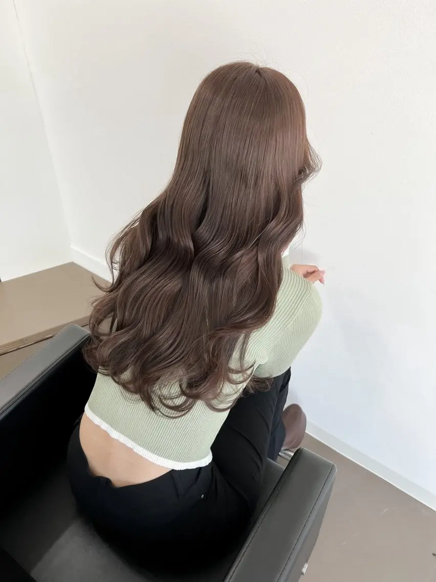 ロング カラー ブリーチ 透明感カラー ブリーチなしカラー レイヤーカット 神戸ボブ✂️ ioe三宮/田 伸佳のヘアスタイル