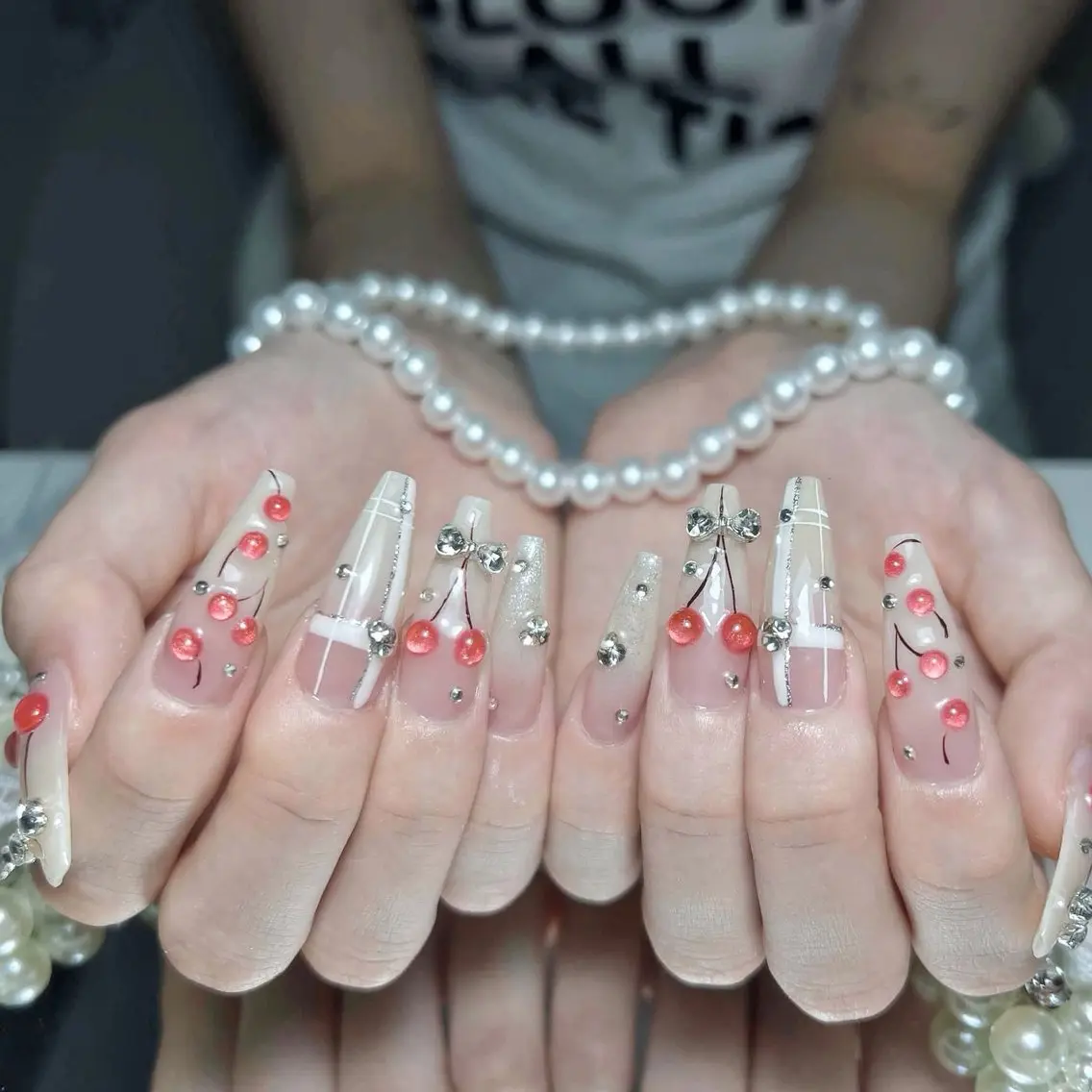 ネイル オーロラネイル 長さ出し フラッシュネイル フレンチネイル ジェルネイル ハンドネイル ハンドケア CiCi NailSalonのネイルデザイン