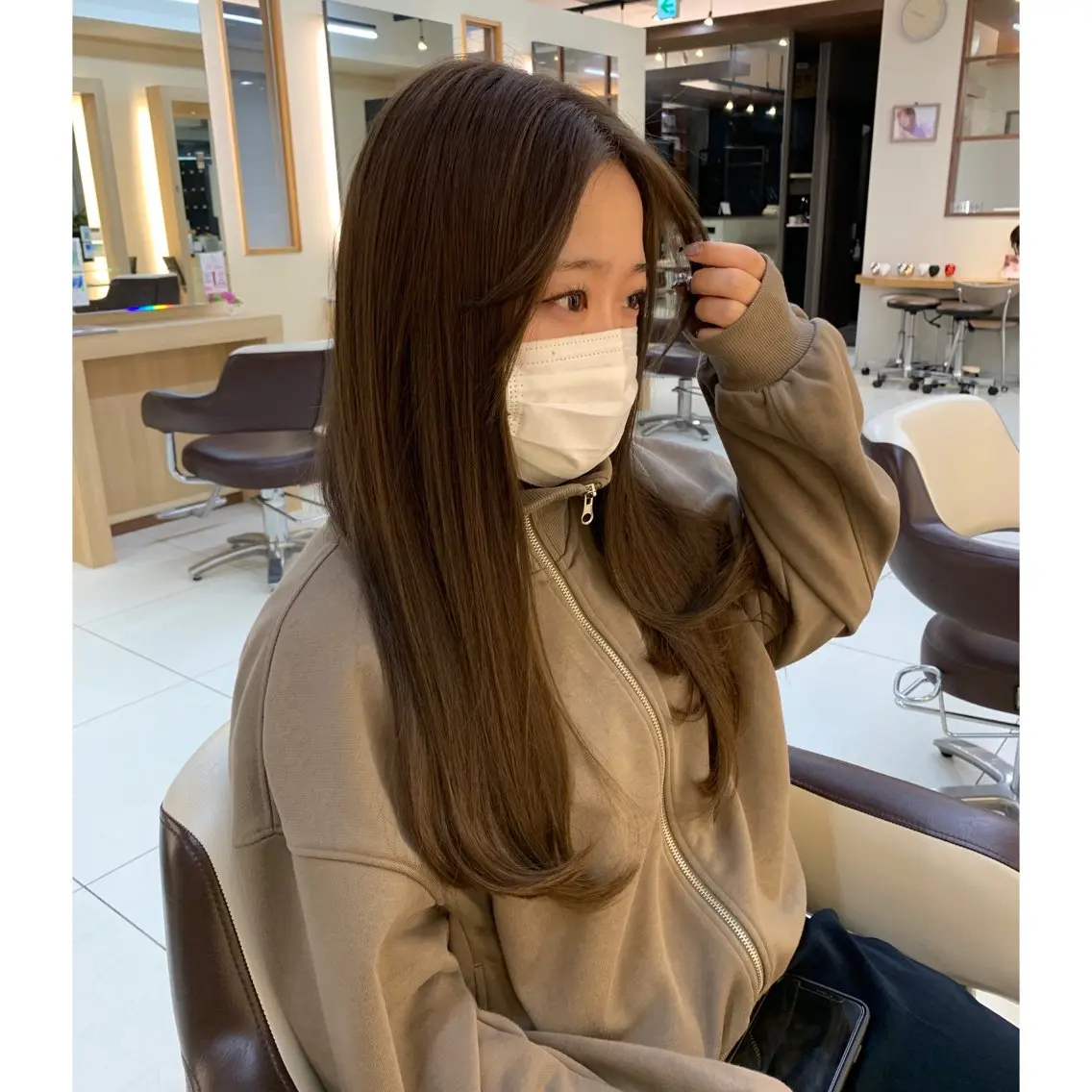 ロング カラー ブラウンカラー カット ヘアカラー トリートメント tokute よしかわなお🍒のヘアスタイル