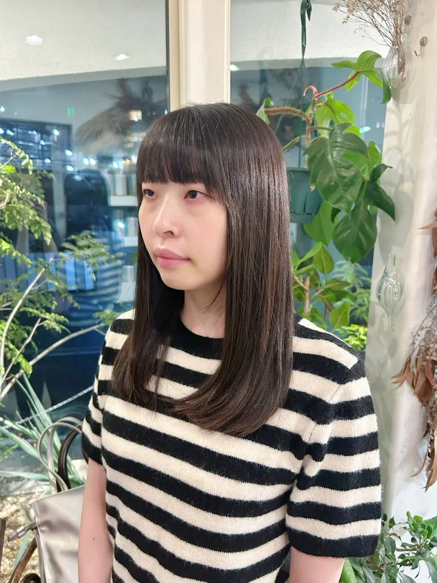 ロング ロング 谷澤 朋佳のヘアスタイル