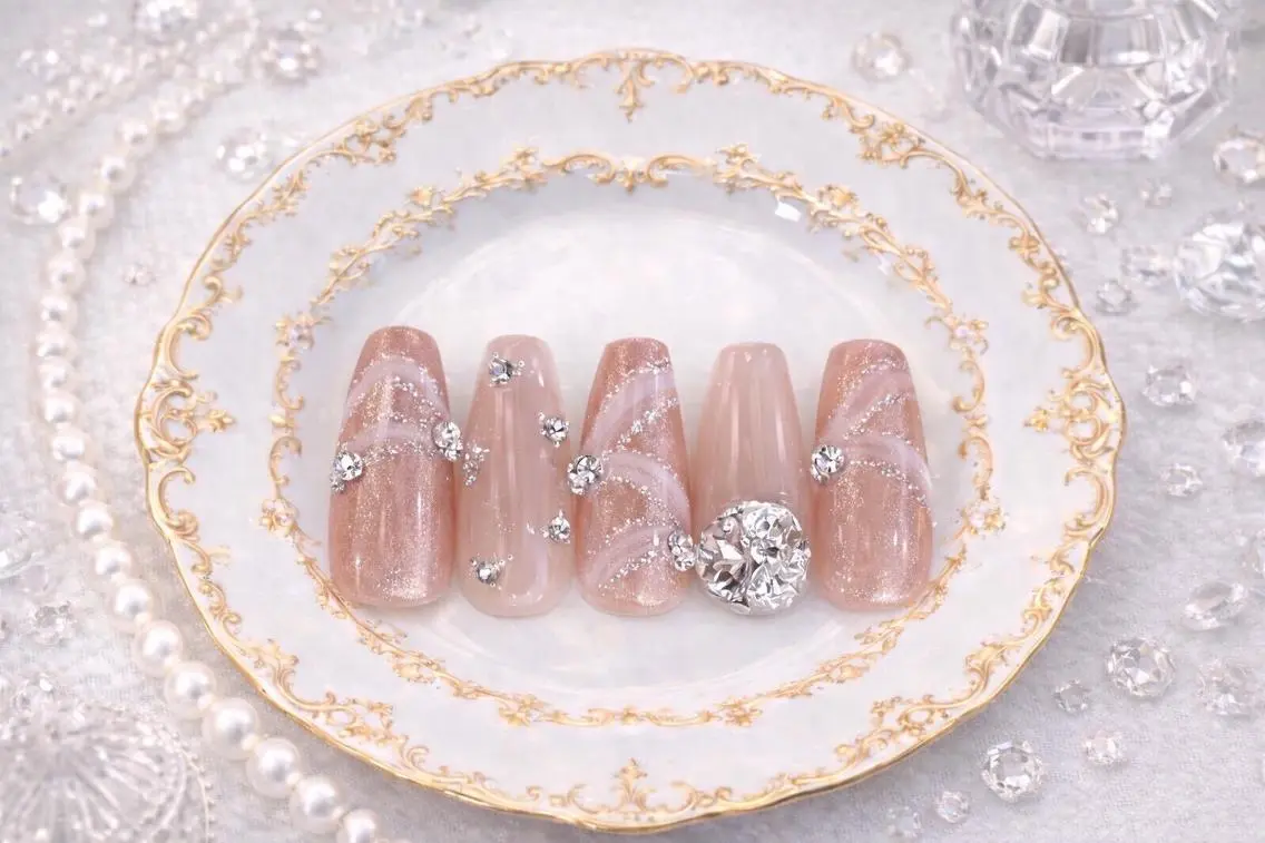ネイル ロングネイル ワンホンネイル REBEST南森町 nail🪽のネイルデザイン