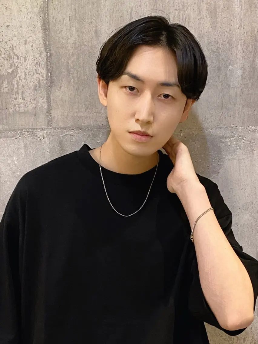 ショート メンズ センターパート 【扉gate】野崎 英幸のヘアスタイル