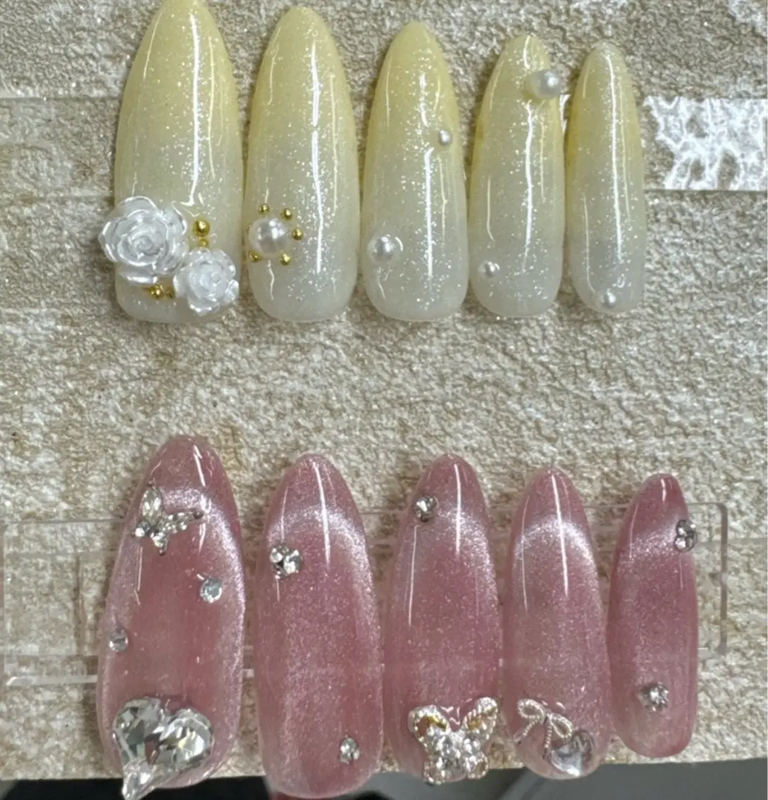 ネイル フットネイル フレンチネイル ガラスフレンチ キラキラネイル 韓国ネイル Queeens nailのネイルデザイン