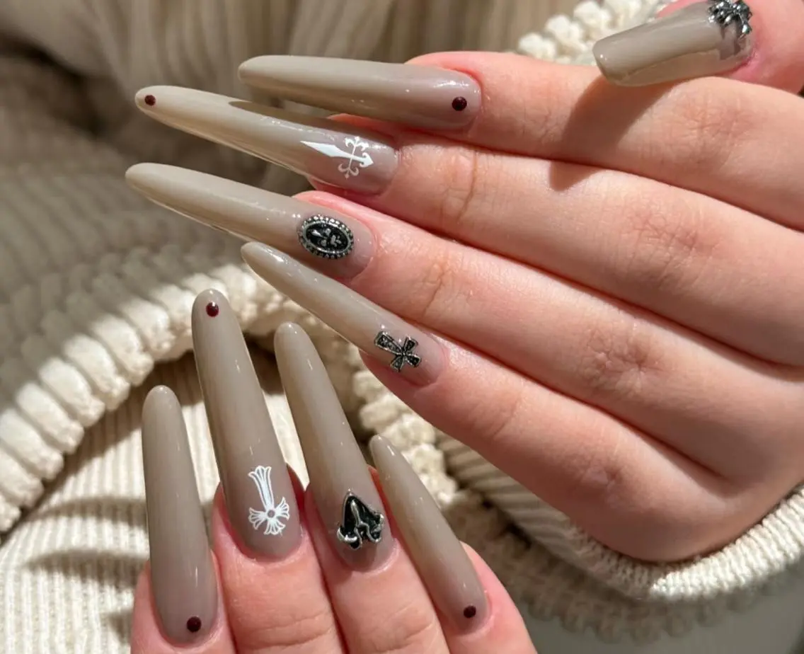 ネイル ハンドネイル 🎀 Ayaka_nailのネイルデザイン