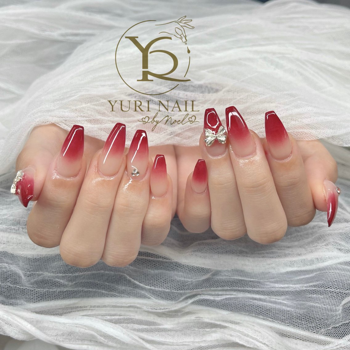ネイル チークネイル フットネイル フレンチネイル グラデーション キラキラネイル ハンドネイル フットネイル ハンドケア YURI Nail Funabashiのネイルデザイン