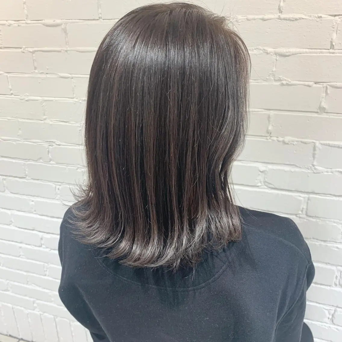 ミディアム カラー グレージュ ハイライトカラー ハイライト 澤田 しおりのヘアスタイル